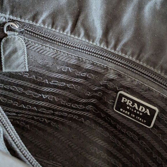 Black Prada nylon shoulder bag tote - Picture 6 of 16